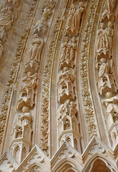 Reims, France - july 25 2016 : Notre Dame cathedral — Stock Photo, Image