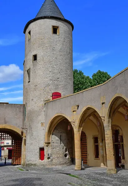 Metz, France - july 25 2016 : picturesque porte des Allemands — Stock Fotó