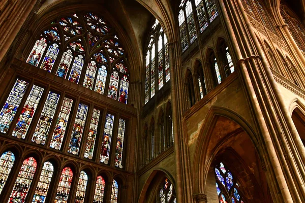 Metz, Fransa - 25 Temmuz 2016: katedral — Stok fotoğraf