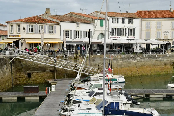 Saint Martin de Re, France - sSeptember 27 2016: picturesque vil — стоковое фото