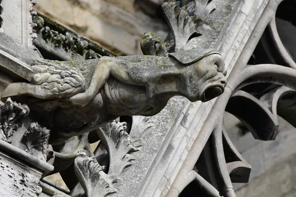 Mantes la Jolie; France - october 18 2016 : gothic Notre Dame co — Stock Photo, Image