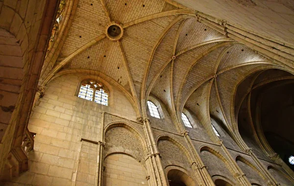 Reims, Fransa - 26 Temmuz 2016: Saint Remi Bazilikası — Stok fotoğraf