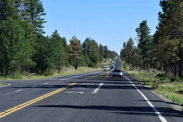 Arizona, usa - 7. Juli 2016: malerische Straße zum Grand Canyon — Stockfoto