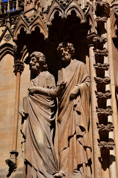 Metz, Francia - 25 luglio 2016: la cattedrale — Foto Stock