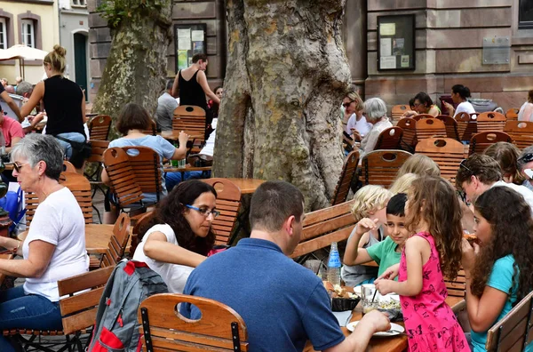 Štrasburk, Francie - Červenec 22 2016: Centrum malebného města — Stock fotografie