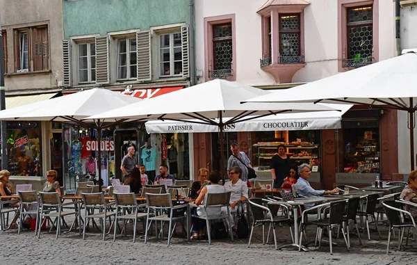 Štrasburk, Francie - Červenec 22 2016: Centrum malebného města — Stock fotografie