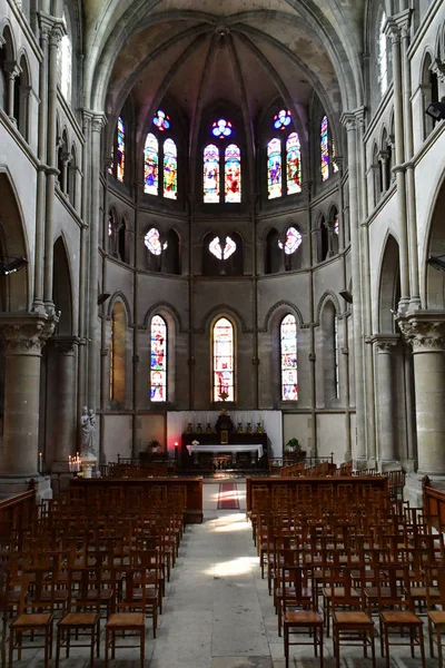 Epernay, França - 26 de julho de 2016: Igreja de Notre Dame — Fotografia de Stock