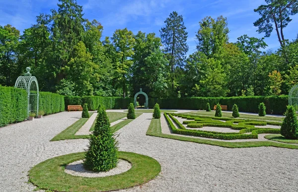 Chantilly, Frankrijk - augustus 14 2016: kasteel van Chantilly — Stockfoto