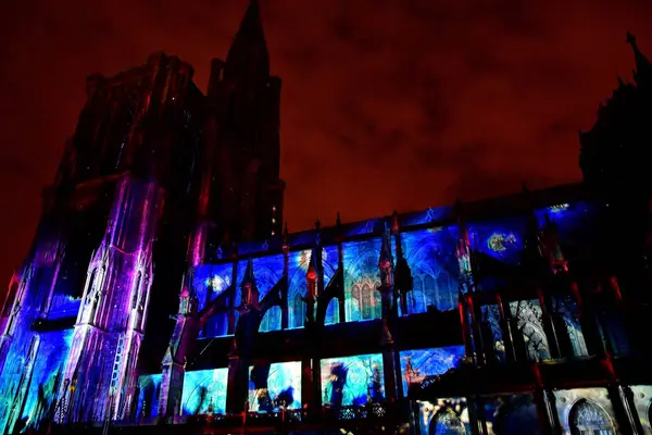 Strasbourg ; France - 24 juillet 2016 : Cathédrale Notre Dame — Photo