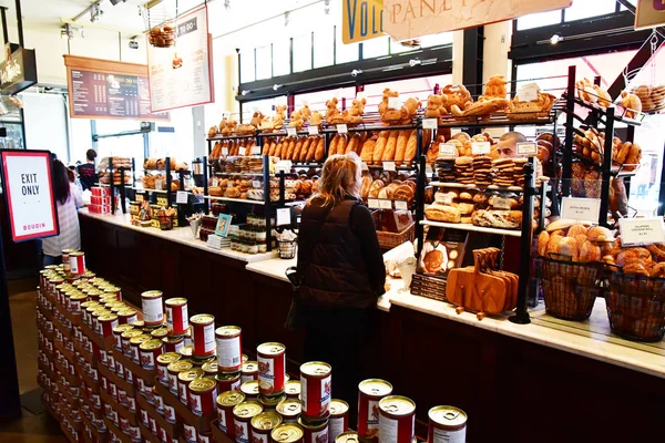 San Francisco; USA - 13. Juli 2016: boudin, ein berühmtes französisches Gebäck — Stockfoto