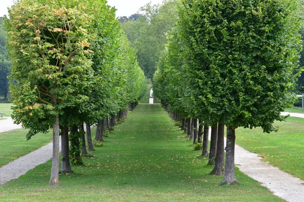 Chantilly, Franciaország - augusztus 14-2016: Chantilly kastély — Stock Fotó