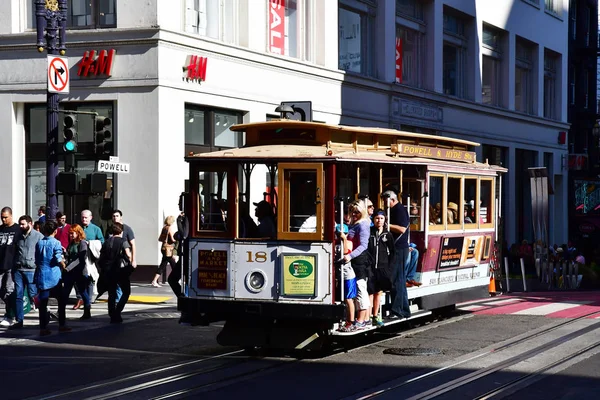 San Francisco; ABD - 13 Temmuz 2016: Şehir Merkezi — Stok fotoğraf