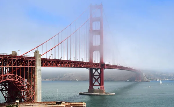 San Francisco ; États-Unis - 13 juillet 2016 : Golden Gate bridge — Photo