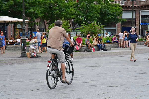 Štrasburk, Francie - Červenec 22 2016: Centrum malebného města — Stock fotografie