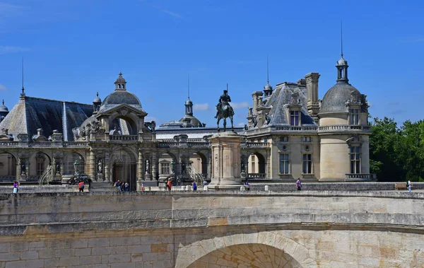 Chantilly, Frankrijk - augustus 14 2016: kasteel van Chantilly — Stockfoto