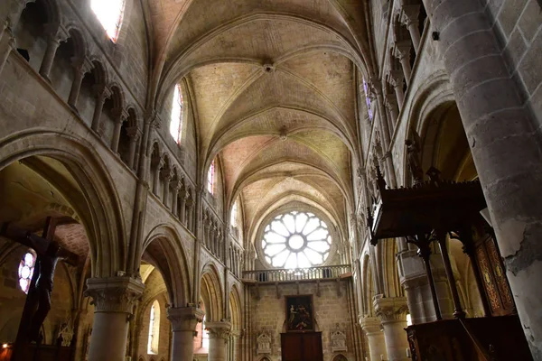 Auvers sur Oise , France - august 14 2016 : Notre Dame de l Asso — Stock Photo, Image