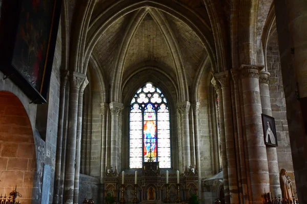 Auvers sur Oise, Francia - 14 de agosto de 2016: Notre Dame de l Asso —  Fotos de Stock