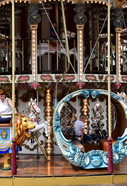 Strasbourg, Frankrijk - 22 juli-2016: carrousel — Stockfoto