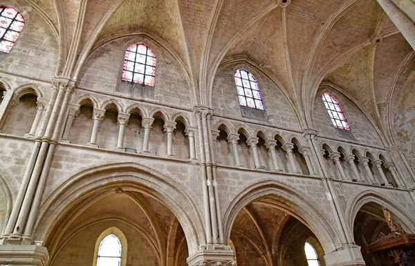 Auvers sur Oise , France - august 14 2016 : Notre Dame de l Asso — стокове фото