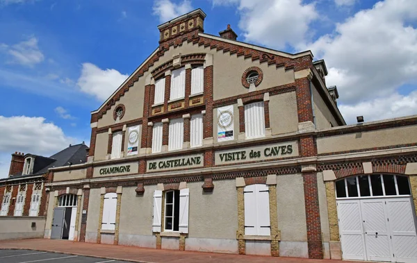 Epernay, Francia - 26 de julio de 2016: el Champagne Castellane —  Fotos de Stock