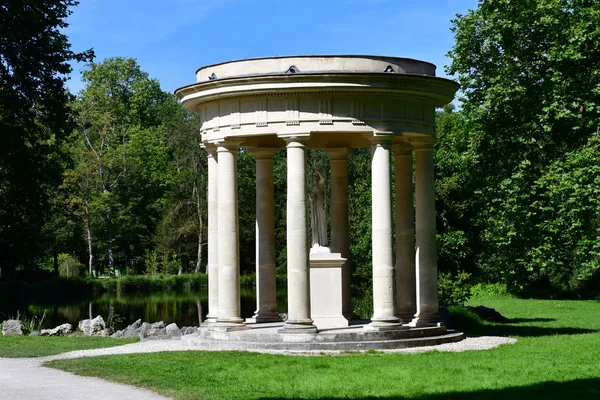 Chantilly, Francia - 14 agosto 2016: castello di Chantilly — Foto Stock