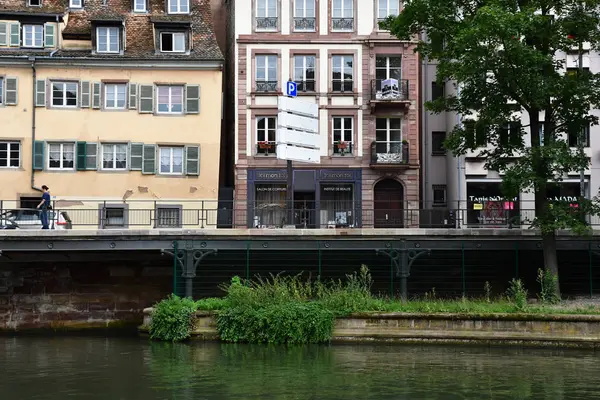 Strasburgo, Francia - 24 luglio 2016: pittoresco centro città a s — Foto Stock