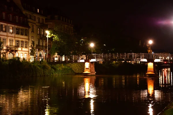 Strasbourg, Franciaország - július 24 2016: festői szépségű Városközpont, s — Stock Fotó