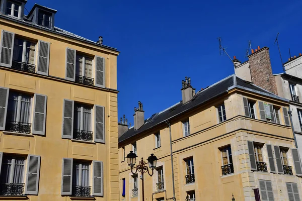 Versailles, Frankrijk - augustus 13 2016: centrum van de pittoreske stad in — Stockfoto