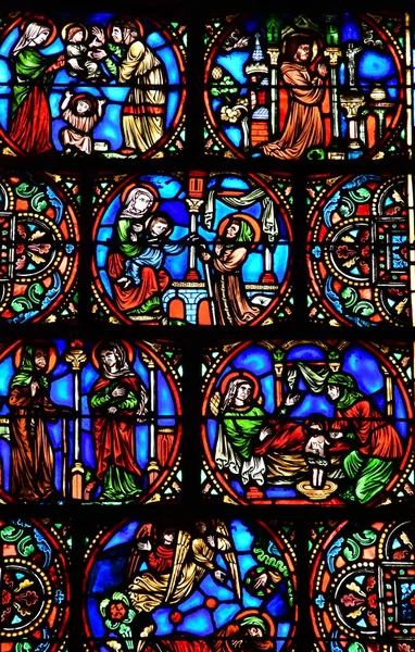 Reims, Francia - 26 luglio 2016: Basilica di Santa Remi — Foto Stock