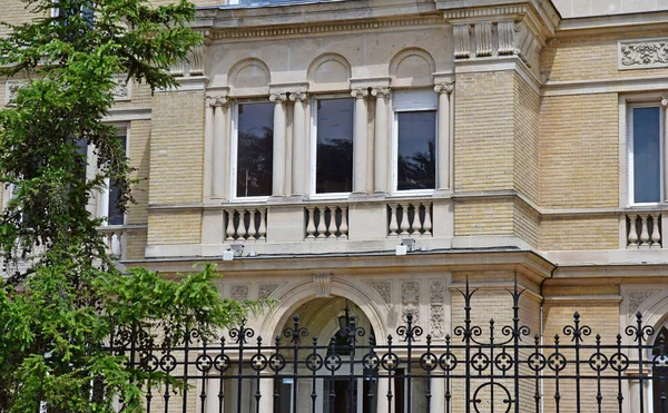 Epernay, France - july 26 2016 : Avenue de Champagne — Stockfoto