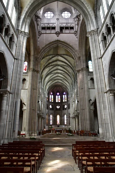 Epernay, Frankrijk - 26 juli-2016: kerk van de Notre Dame — Stockfoto