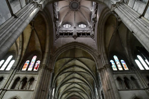 Epernay, França - 26 de julho de 2016: Igreja de Notre Dame — Fotografia de Stock