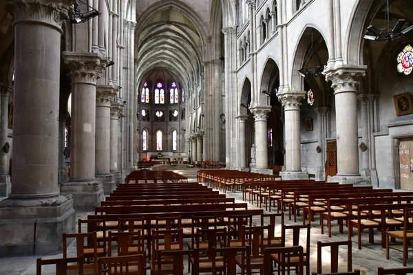 Epernay, France - 26 juillet 2016 : Eglise Notre Dame — Photo