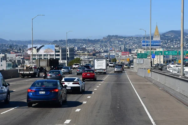サンフランシスコ;アメリカ合衆国 - 2016 年 7 月 13 日: 道路 — ストック写真