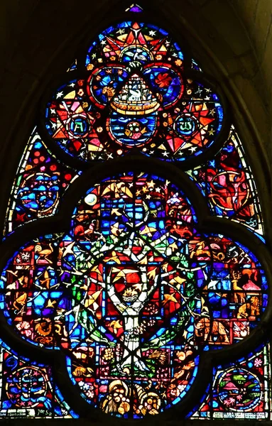 Reims, France - july 25 2016 : Notre Dame cathedral — Stock Photo, Image