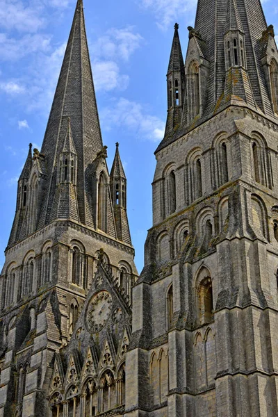 Bayeux;法国-2017年7月18日: 历史大教堂 — 图库照片