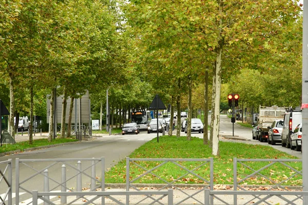 Les mureaux; france - 5. Oktober 2017: sekundärstraße 43 — Stockfoto