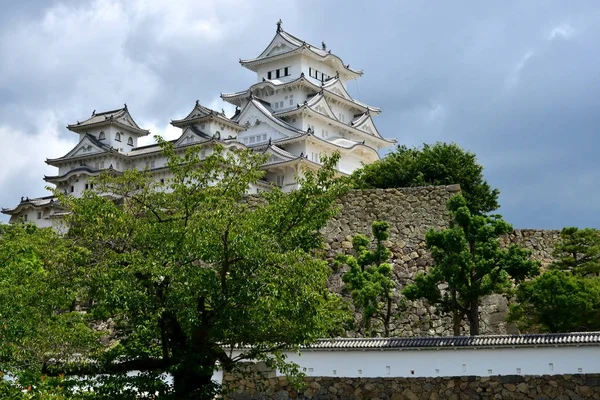 Himeji; Japonsko - srpen 2017 7: středověký hrad — Stock fotografie