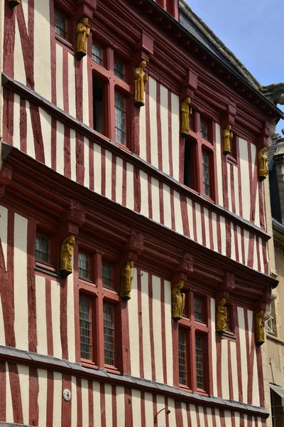 Bayeux; Francia - 18 de julio de 2017: centro histórico de la ciudad — Foto de Stock
