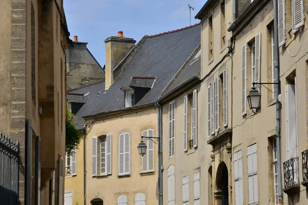 Bayeux; Francia - 18 de julio de 2017: centro histórico de la ciudad —  Fotos de Stock