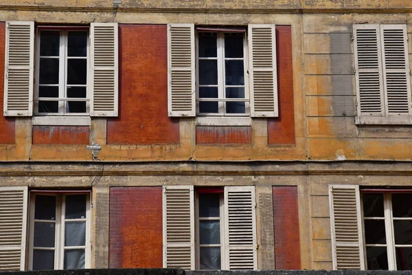 Versalles; Francia - 26 de junio de 2017: edificio antiguo —  Fotos de Stock