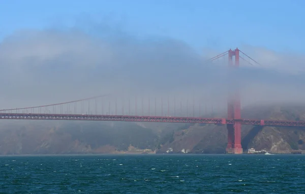 San Francisco; USA - july 13 2016 : Golden Gate bridge — Stock Photo, Image