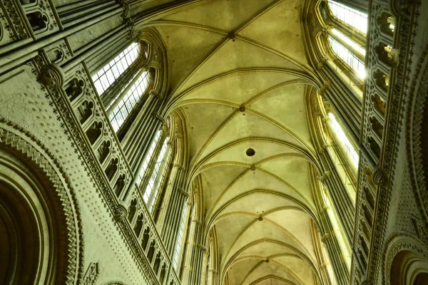 Bayeux; Francia - 18 luglio 2017: cattedrale storica — Foto Stock