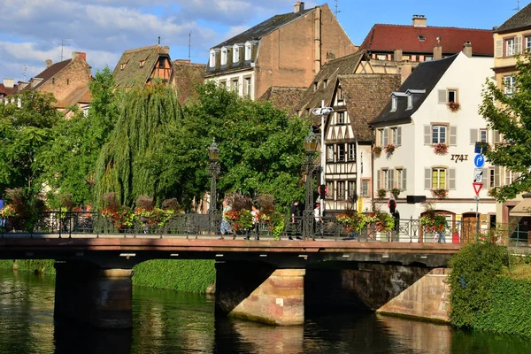 Strasbourg, Frankrike - juli 28 2017: pittoreska centrum i s — Stockfoto