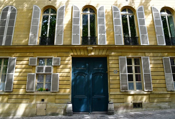 Versalhes; França - 26 de junho de 2017: edifício antigo — Fotografia de Stock