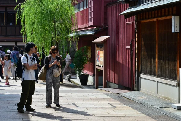 Kanazawa, Japón - 1 de agosto de 2017: distrito antiguo — Foto de Stock