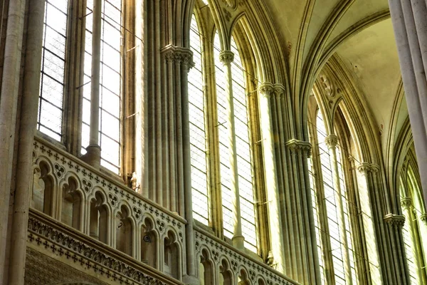 Bayeux; França - 18 de julho de 2017: catedral histórica — Fotografia de Stock