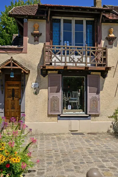Hotel Barbizon, Francja - 21 lipca 2017: malownicza wioska — Zdjęcie stockowe