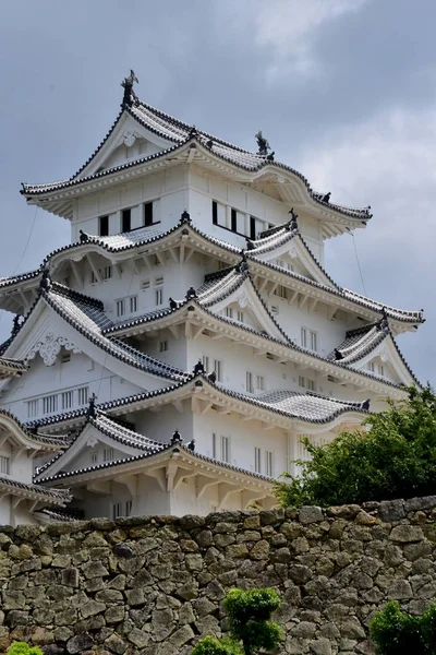 Himeji ; Japon - 7 août 2017 : château médiéval — Photo