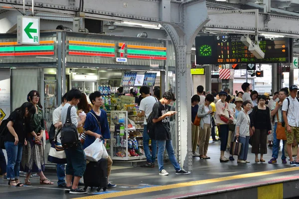 Osaka, Japan - augusti 4 2017: stationen — Stockfoto